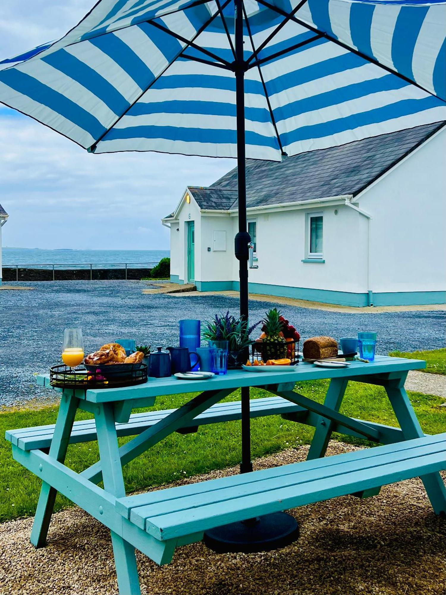 Armada Cottages Spanish Point Eksteriør billede